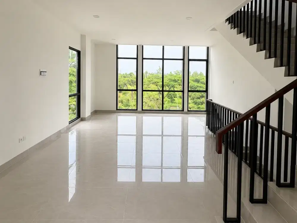 Disewakan Ruko/Studio Loft West Village di BSD, Tangerang Selatan