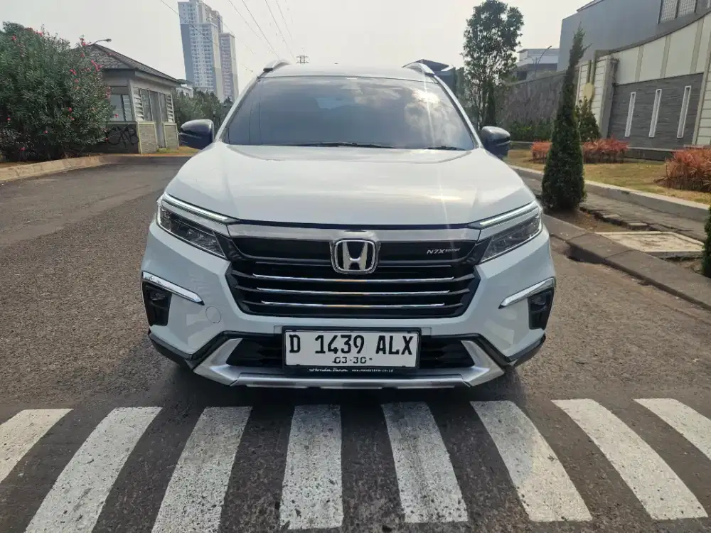 Like New KM 15RB.. Honda BRV Prestige N7X HS CVT 2025 (D)