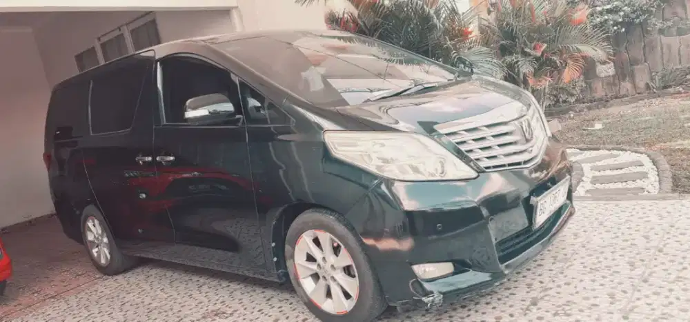 Toyota Alphard 2.4 AT