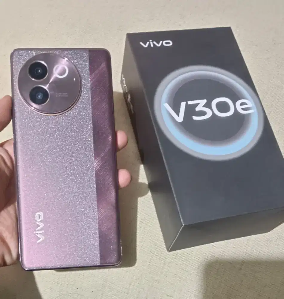 Vivo V30e ram 8/256