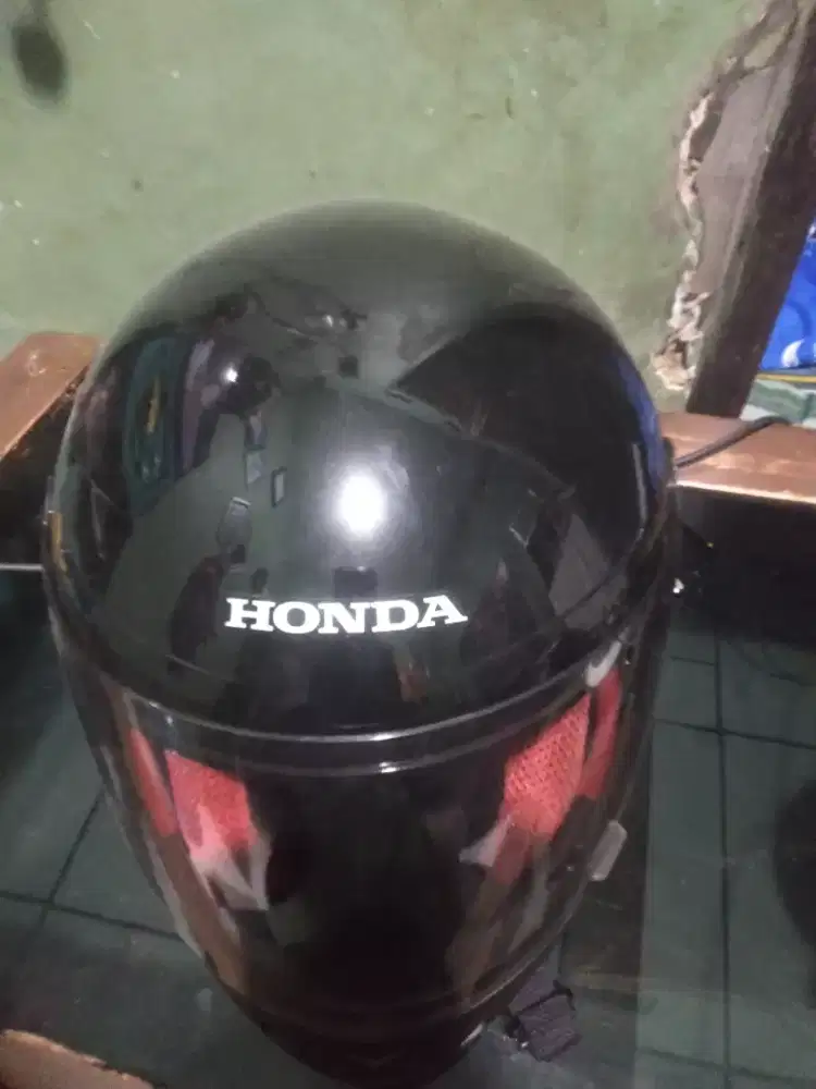 Helmet bawa,an pabrik  motor honda cbr 150