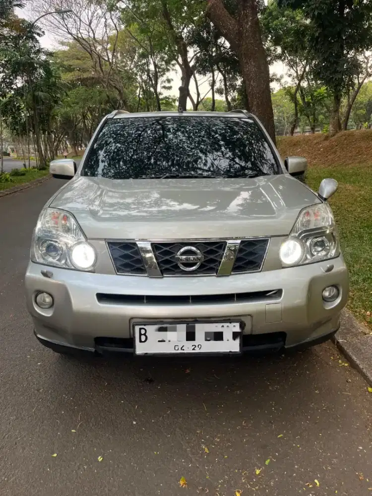 Nissan Xtrail th 2011 sngt trwt bebas laka banjir mesin matic ok semua