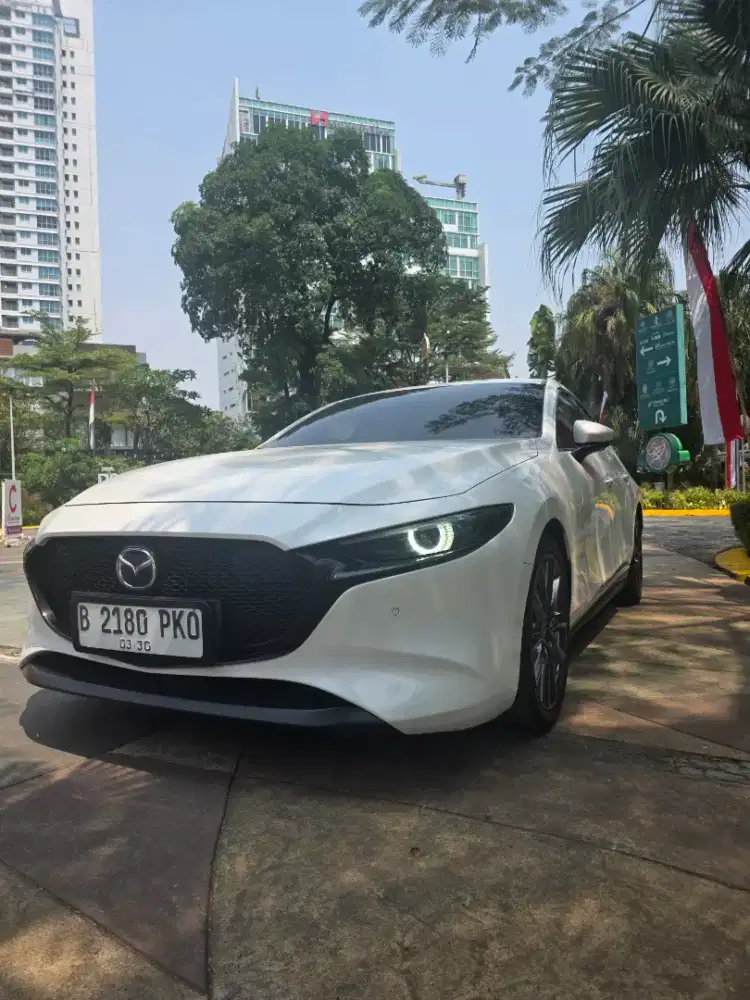 Mazda 3 hasback tahun 2019 istimewa tgn pertama