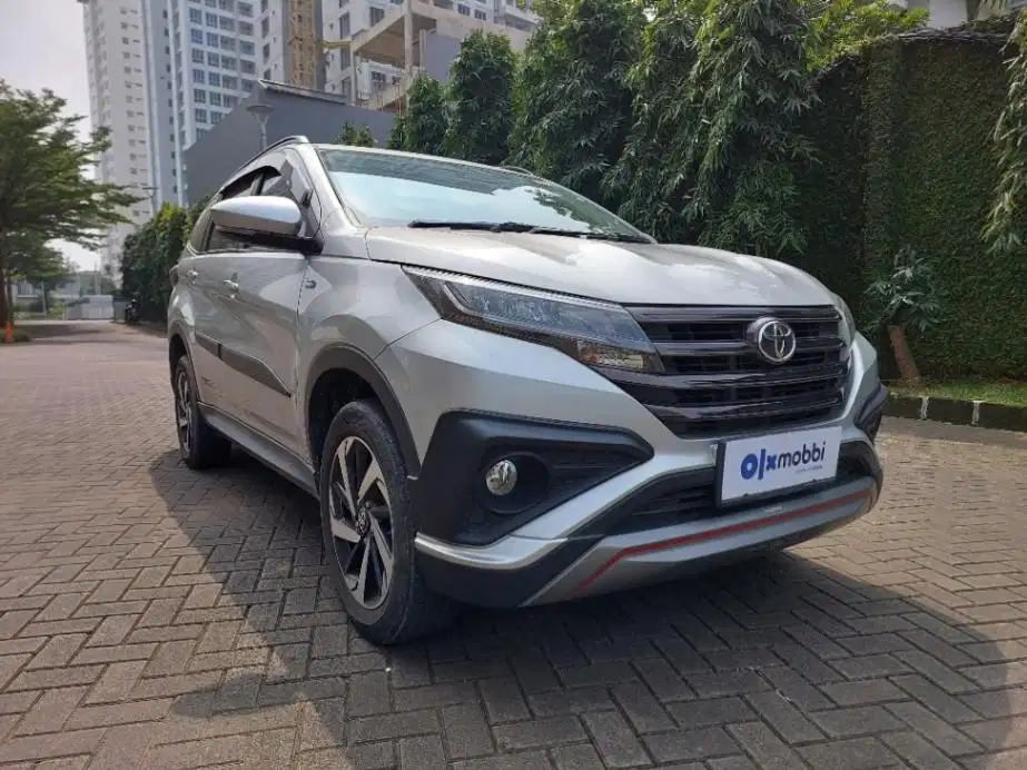TDP 1 JUTA Toyota Rush 1.5 TRD Sportivo Bensin-AT 2020 Silver CTIUB