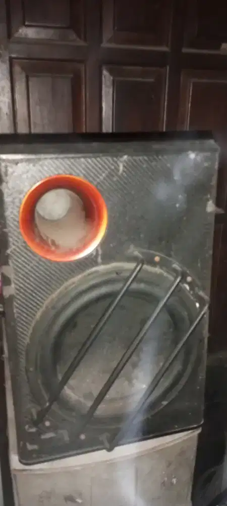 Di jual subwoofer mobil