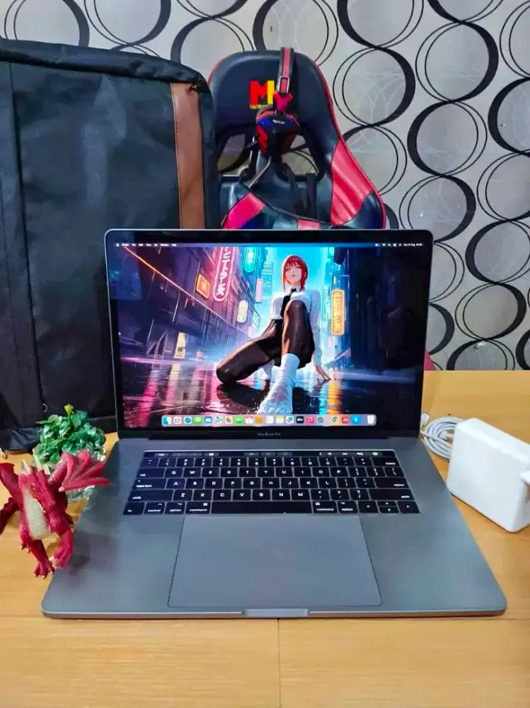 Macbook Pro Retina Touchbar LIKE NEW  [RAM 16GB SSD 512GB]