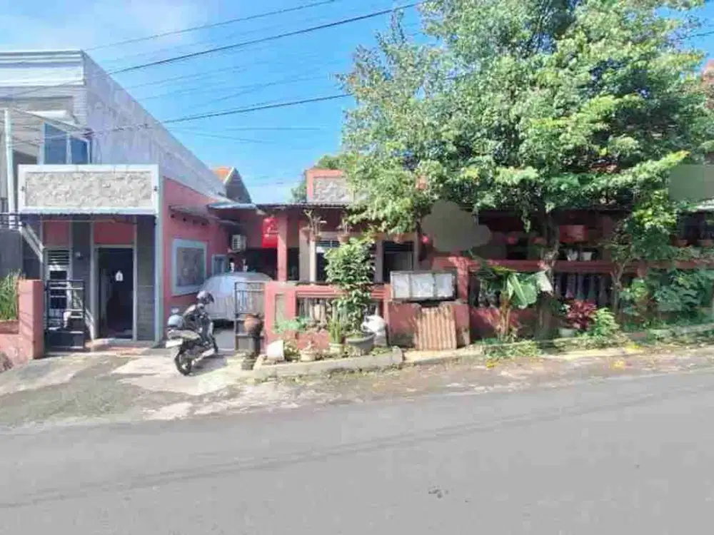 RUMAH LAMA DI JL WOLOGITO KEMBANGARUM SEMARANG BARAT