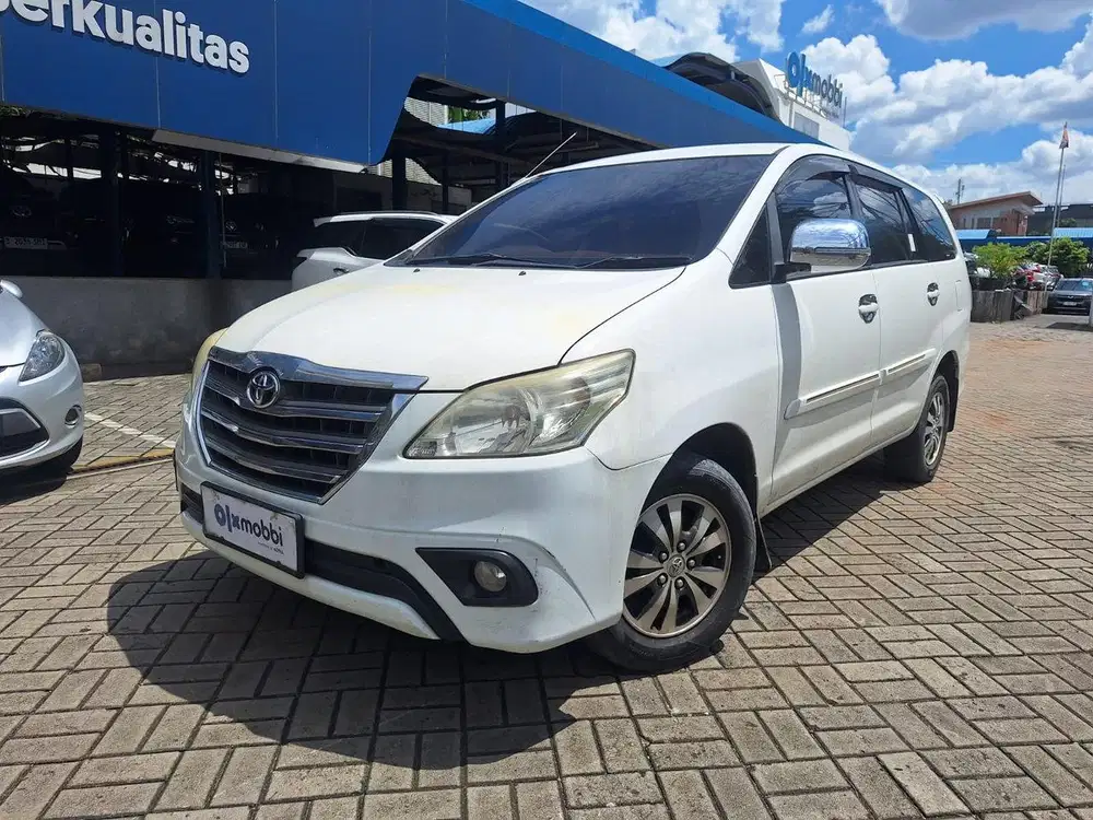 TDP 1 JUTA Toyota Kijang Innova 2.0 G Bensin-AT 2015 Hitam CPRVB