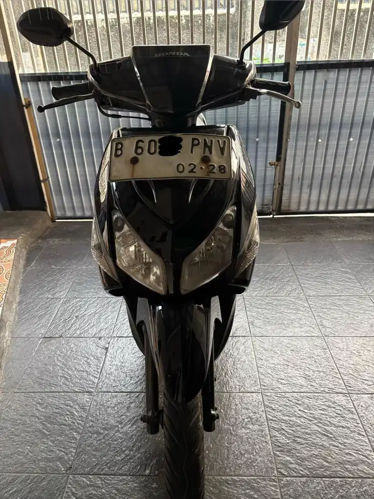 Dijual motor pemakaian pribadi/ Pajak on panjang