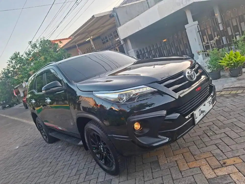 Toyota Fortuner VRZ 2.4 Diesel Matic/At 2018 Sangat Terawat