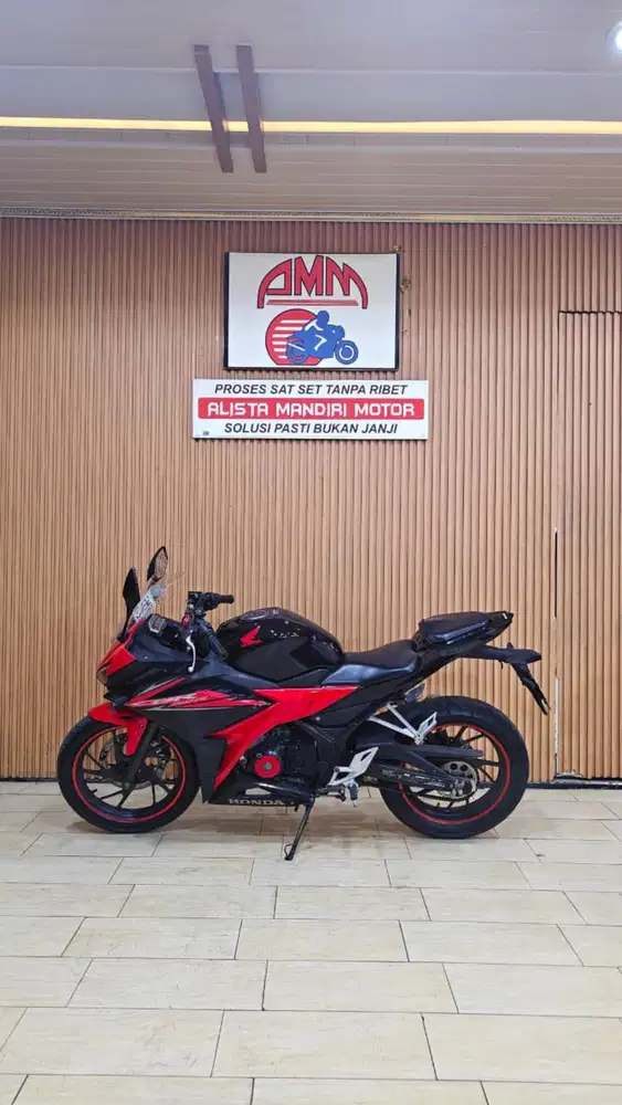 CBR 150. BODY SEGER, MESIN NORMAL, SS LENGKAP, PAJAK OFF/25. BISA NEGO