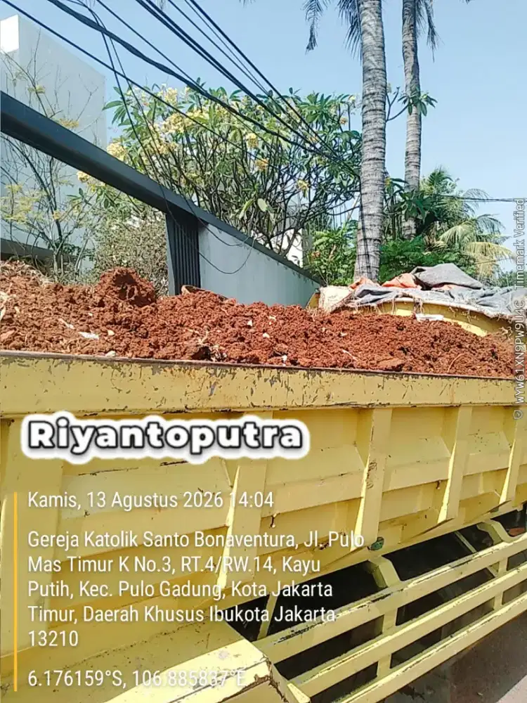 Jasa buang puing dan buang sampah