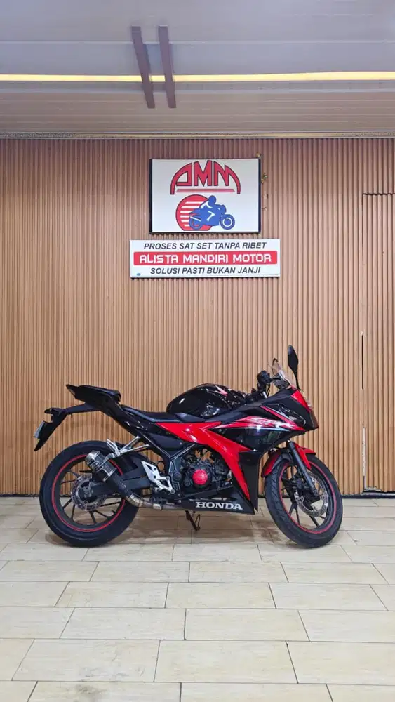 CBR 150. BODY SEGER. MESIN NORMAL. KAKI2 JOS.PAJAK OFF. NEGO. COD.