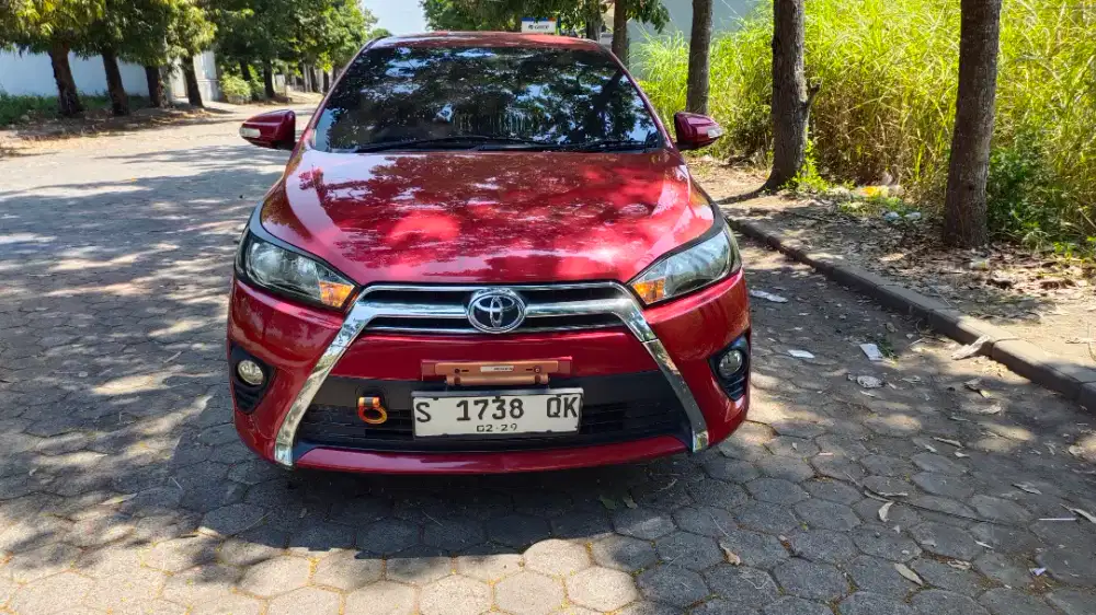 LOW KM TOYOTA YARIS LELE E AT 2014
