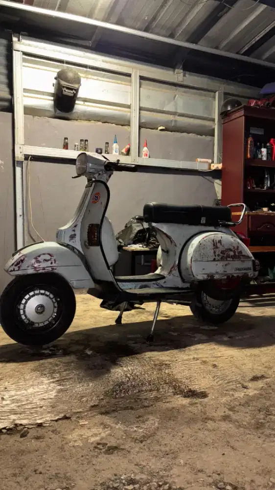 VESPA STRADA AOM