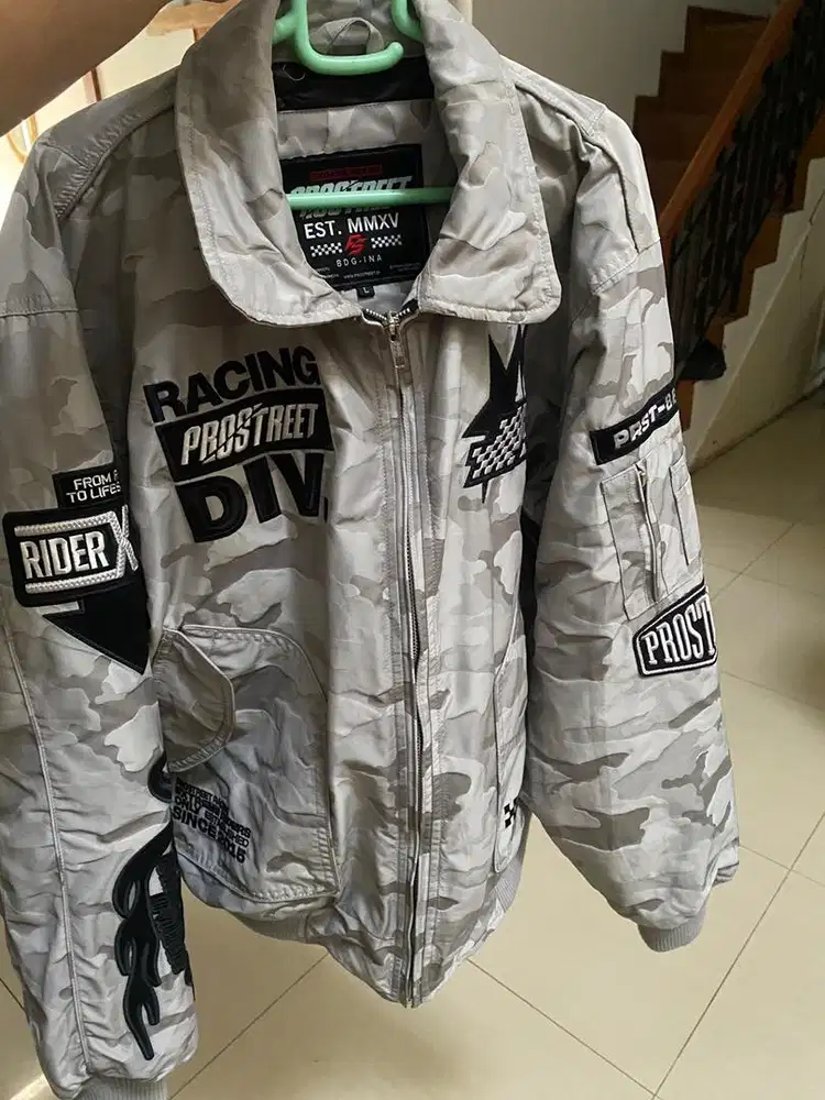Jaket boxy bomber Prostret