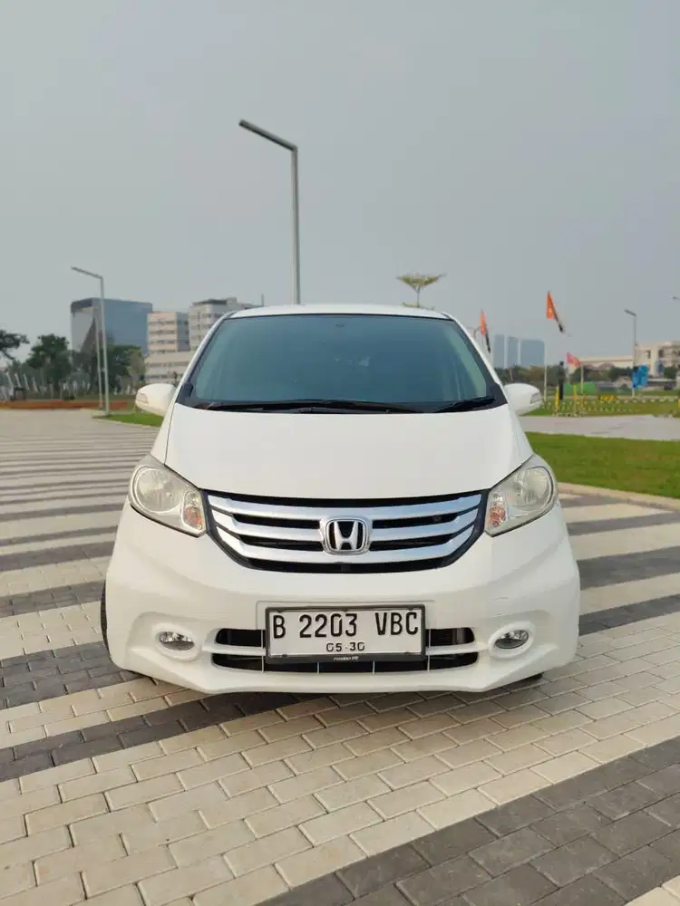 Honda Freed PSD AT 2015
PROMO MERDEKA TDP mulai dari 20 juta