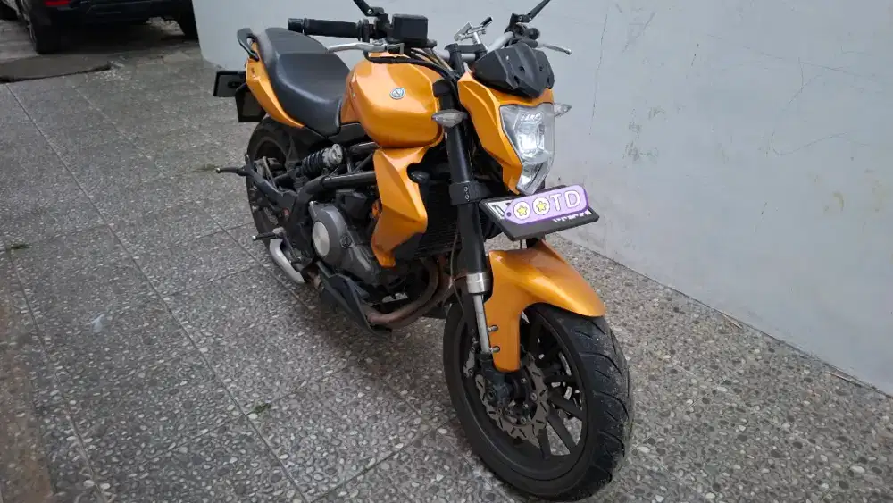 Dijual Benelli TNT 250 Mulus Full Ori