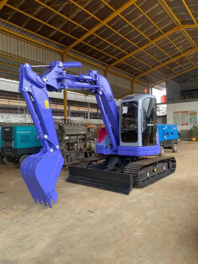 Exavator Komatsu PC75UU tahun 2026