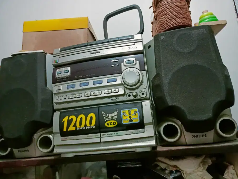 Radio, cd/vcd, tape compo
