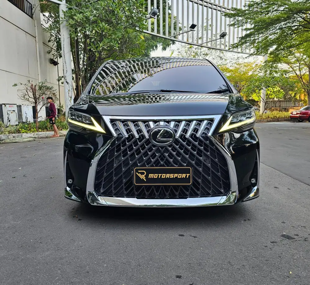 (TDP: 0 + Cashback 150JT) Lexus LM350 2021 VIP low km lm 350