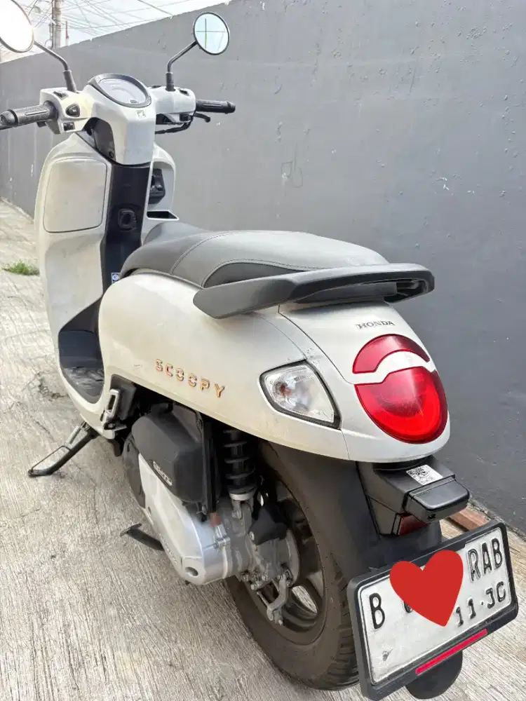 JUAL scoopy prestige 2025