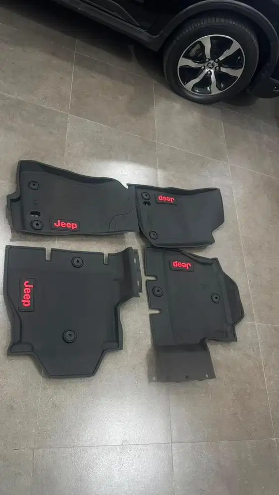 Karpet lantai Mobil JEEP rubicon
