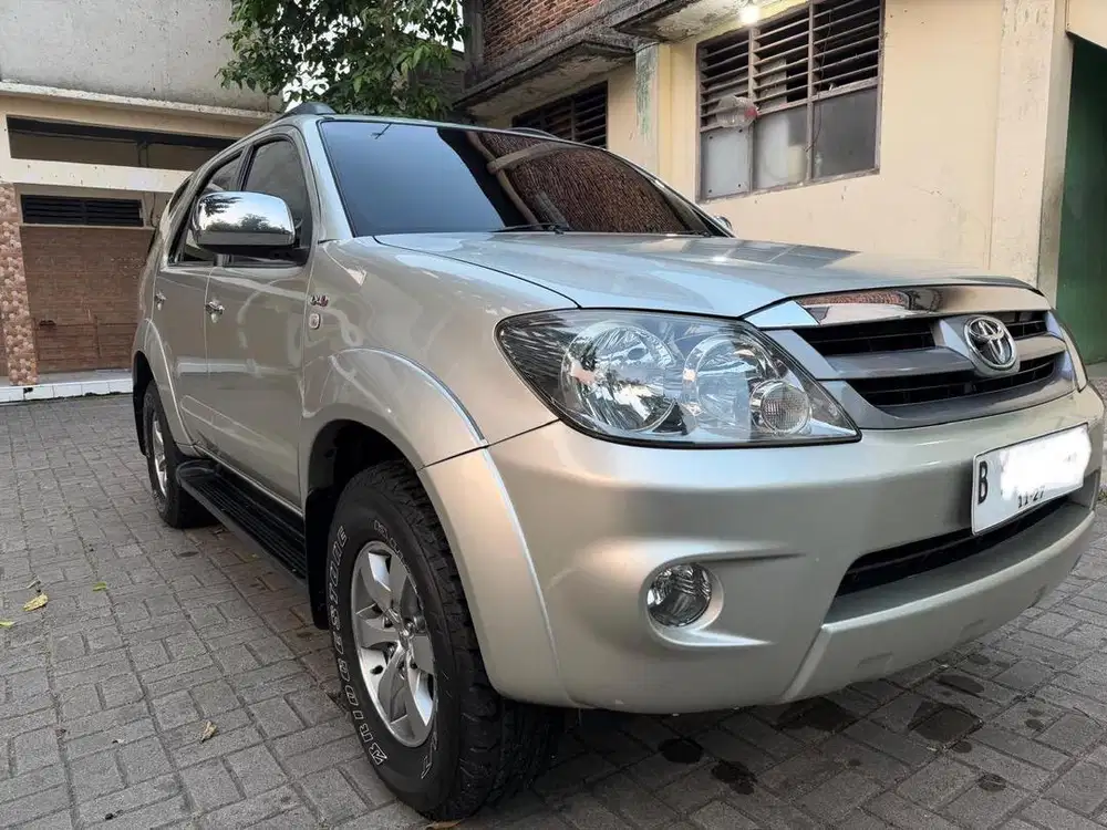 Toyota Fortuner G 2.5 Diesel Manual 2007 Istimewa km 100.252 Ribu