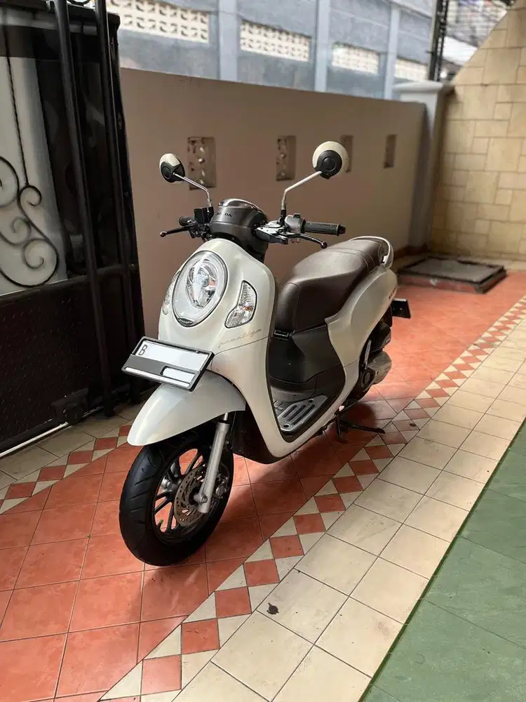 KEYLESS! HONDA SCOOPY PRESTIGE CBS ISS TAHUN 2024 TIPE TERTINGGI