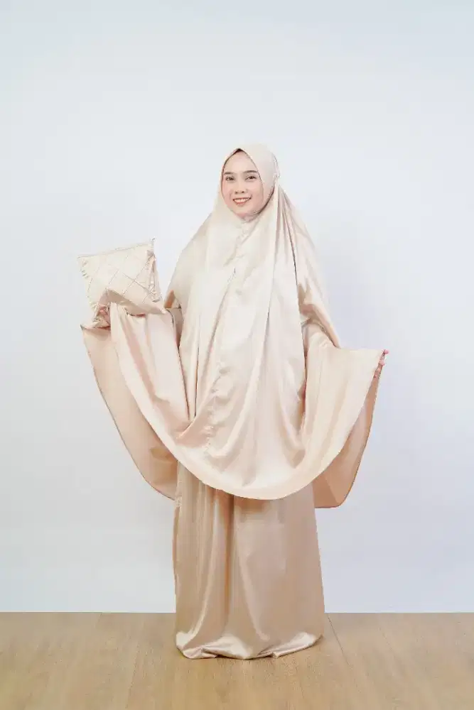 Mukena Armani Silk Premium | Mukena Wanita Lembut & Nyaman