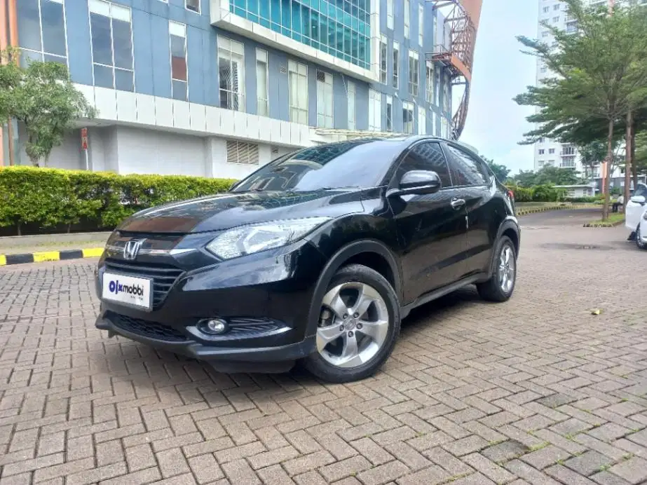 TDP 1 JUTA Honda HR-V 1.5 E Bensin-AT 2016 Hitam CNOVB