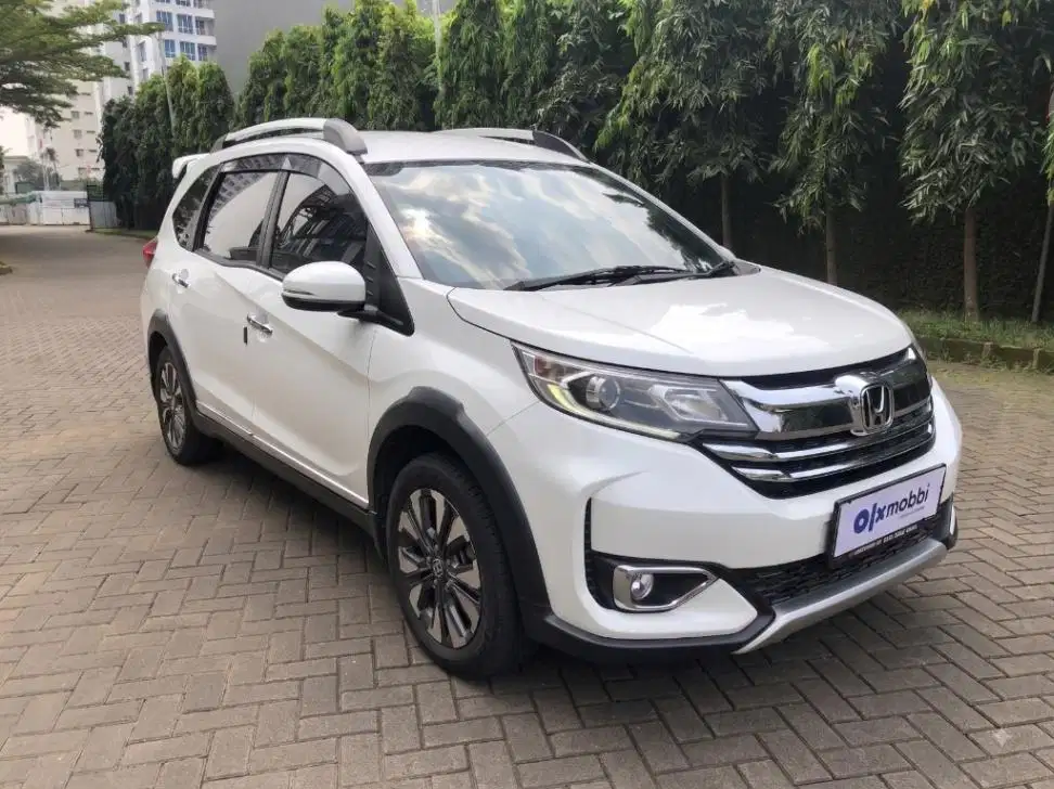 TDP 1 JUTA Honda BR-V 1.5 E Bensin-AT 2021 Putih CCZTB
