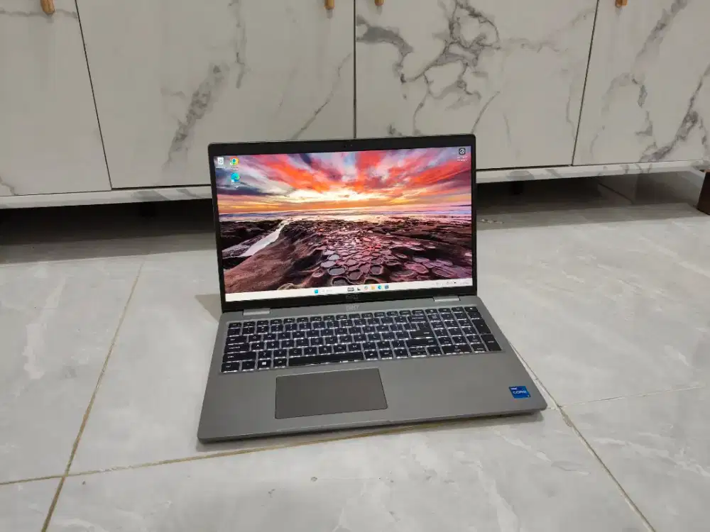 Dell Core i7 12800H 32/512GB DDR5 laptop siap pakai