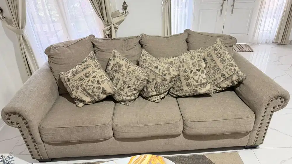 Sofa/ Kursi Ruang Tamu