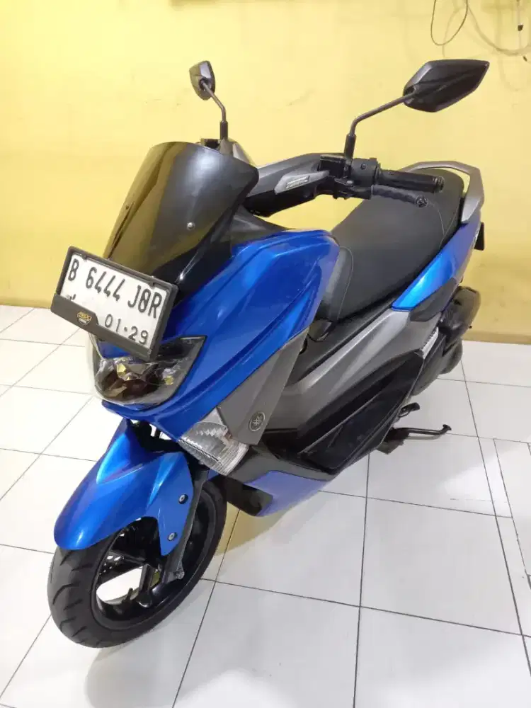 Yamaha nmax 2019 biru