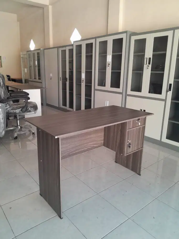 READY MEJA KERJA KANTOR UK 120 TERLARIS SALE