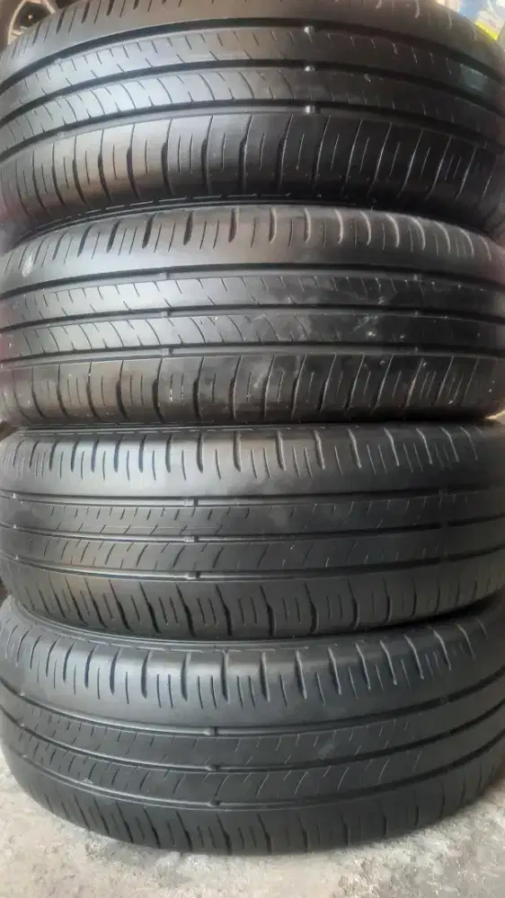 Ban dunlop enasve ec 300+ ukuran 205/65/16