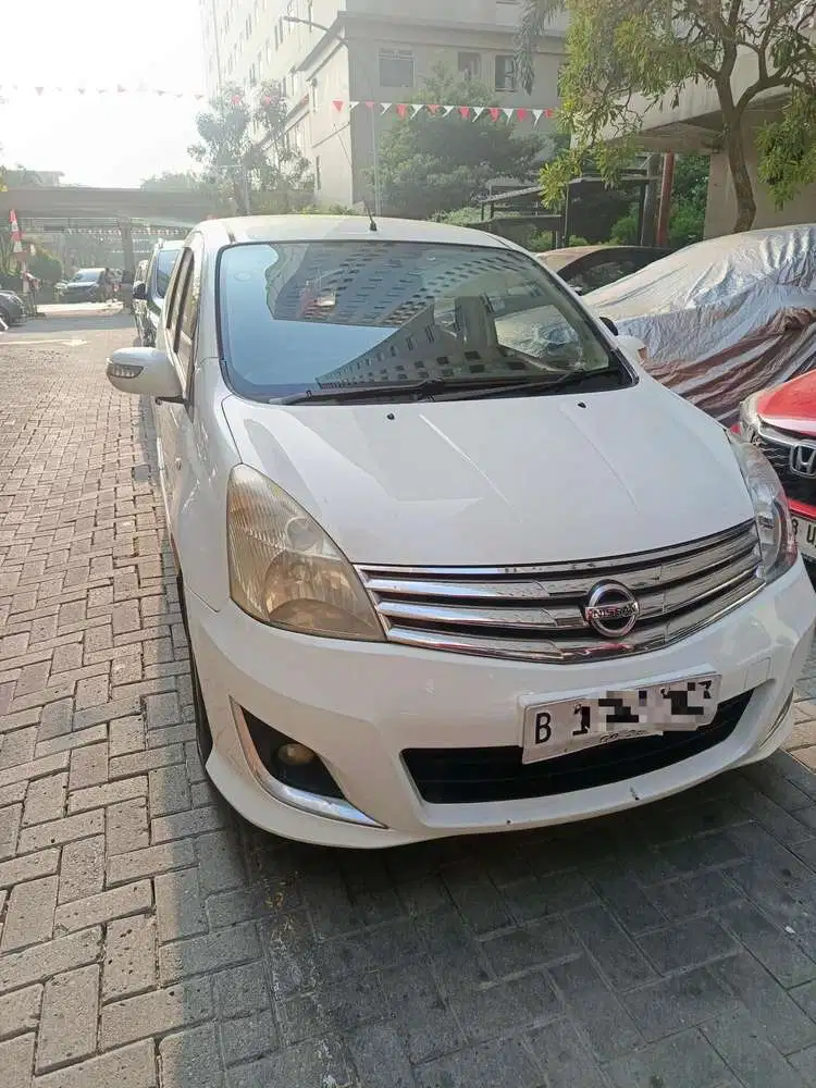 Nissan Grand livina 2012 Ultimate Bensin