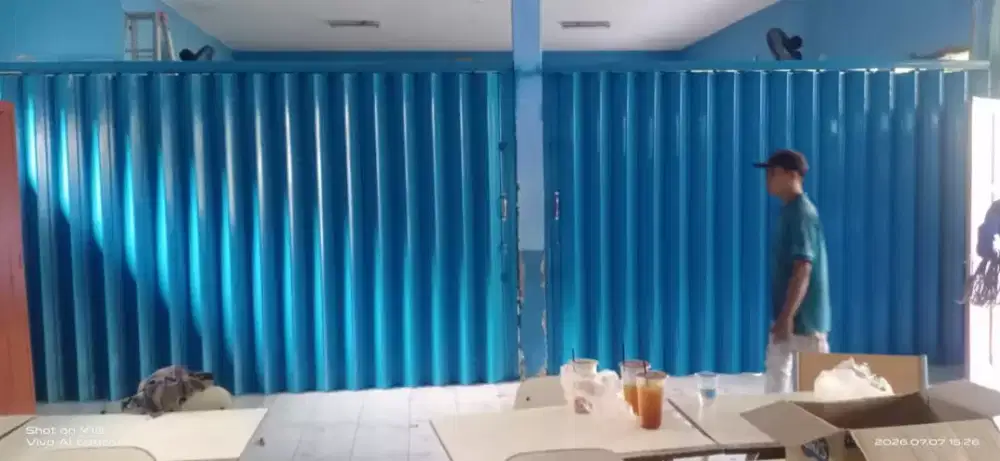 pintu harmonika
