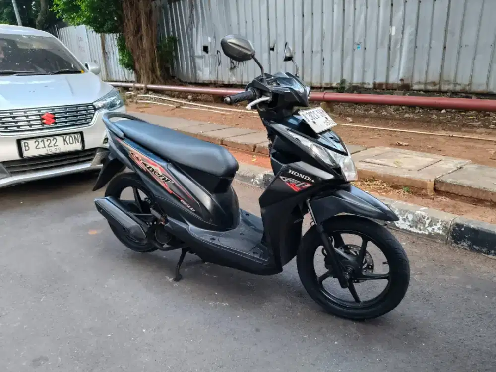 Honda Beat 110cc PGM-FI Tahun 2014