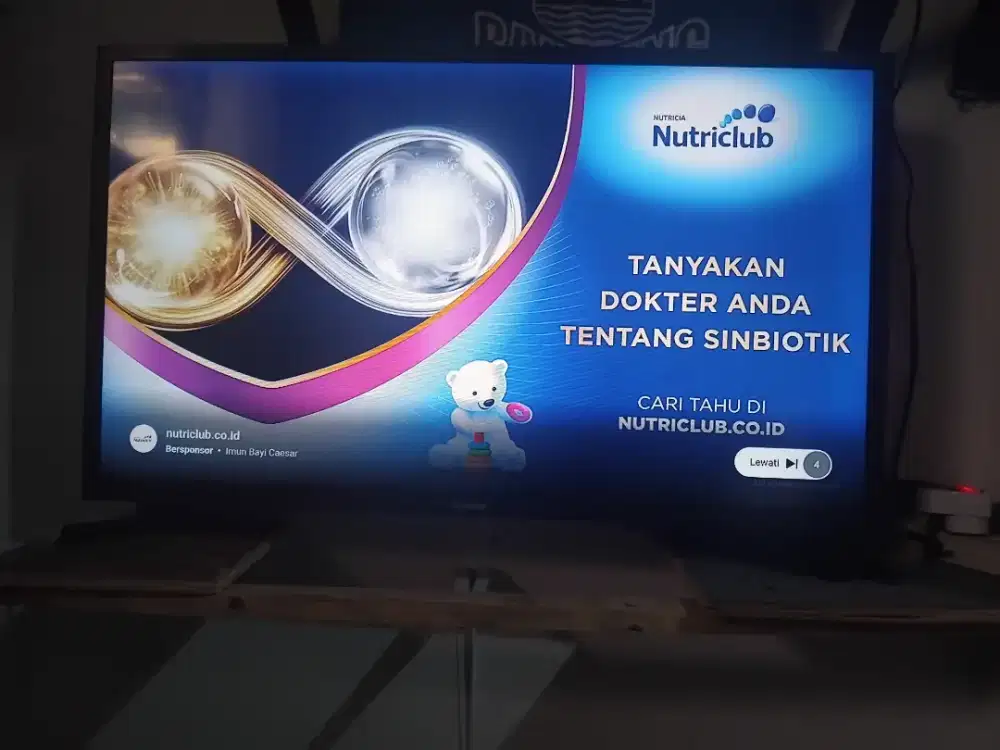 Jual tv samsung smart tv 32 wifi,youtub lancar ,remot, tv aja