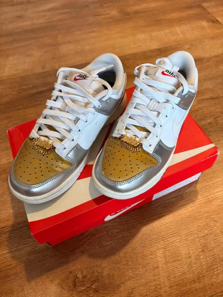 WTS Preloved Nike Women Dunk Low SE Original