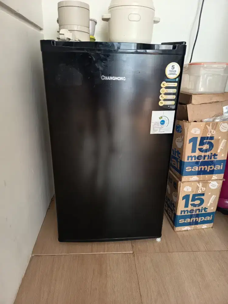Kulkas Changhong 1 pintu kondisi normal bagus