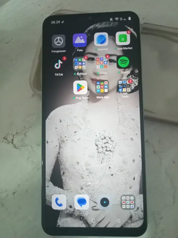 Jual seperti di foto masih di pakai sehari hari realme C51 Ram 4/64