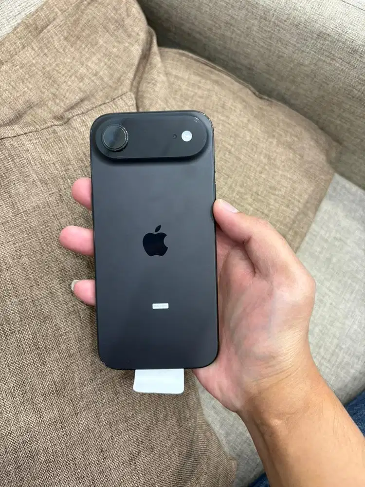 Iphone air 256gb black, resmi iBox (like new)