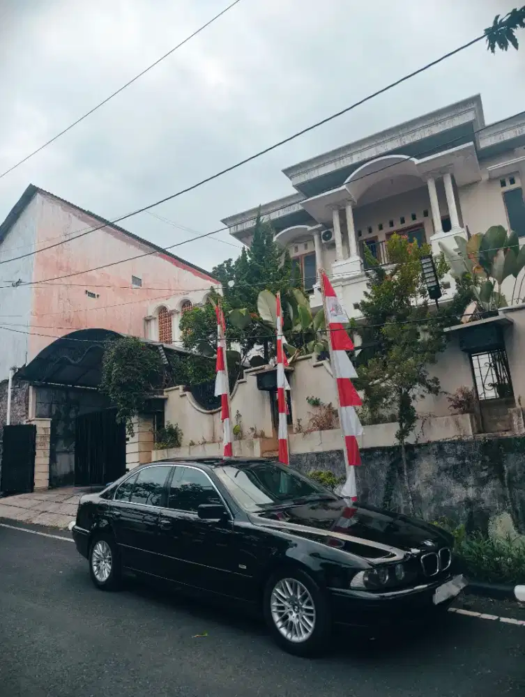 BMW 530i 2001 Hitam (LCI, M54B30)