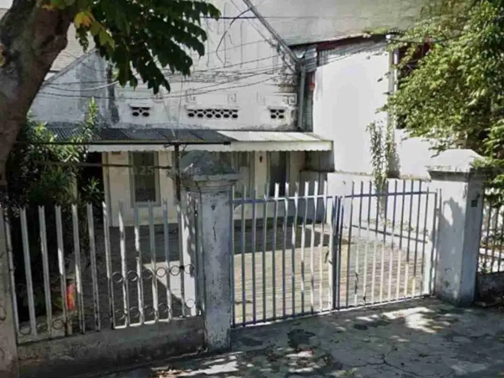 Dijual Murah Rumah Usaha di Jalan Raya Tidar Surabaya Pusat Komersial