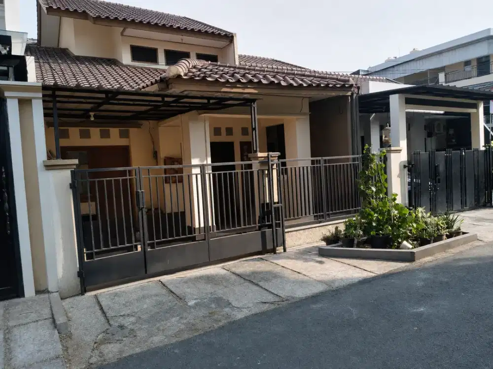 Rumah Bagus di Kemanggisan Binus Palmerah Jakarta Barat