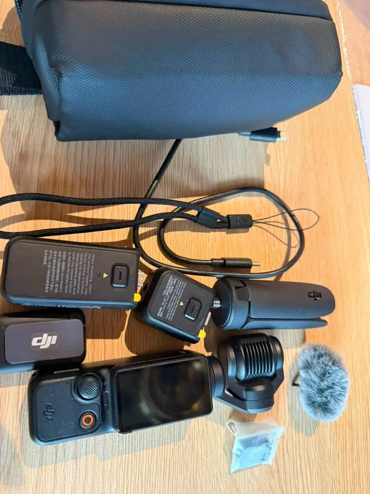 DJI Osmo Pocket 3 ( creator combo )
