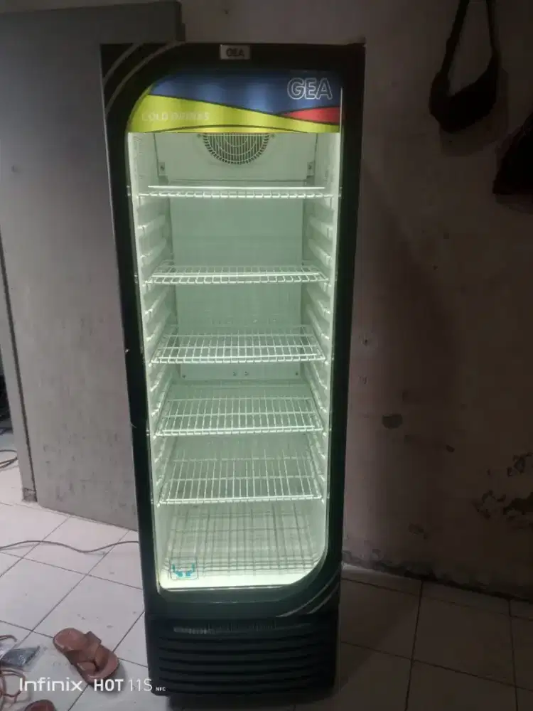 Jual bu showcase kulkas pendingin minuman ukuran 5 rak merk GEA